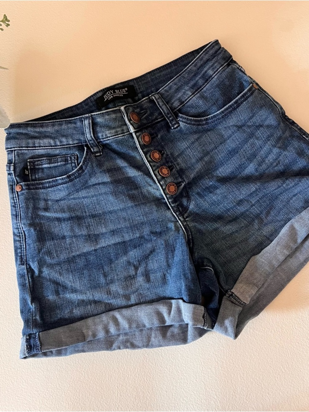 Judy Blue denim shorts size 27